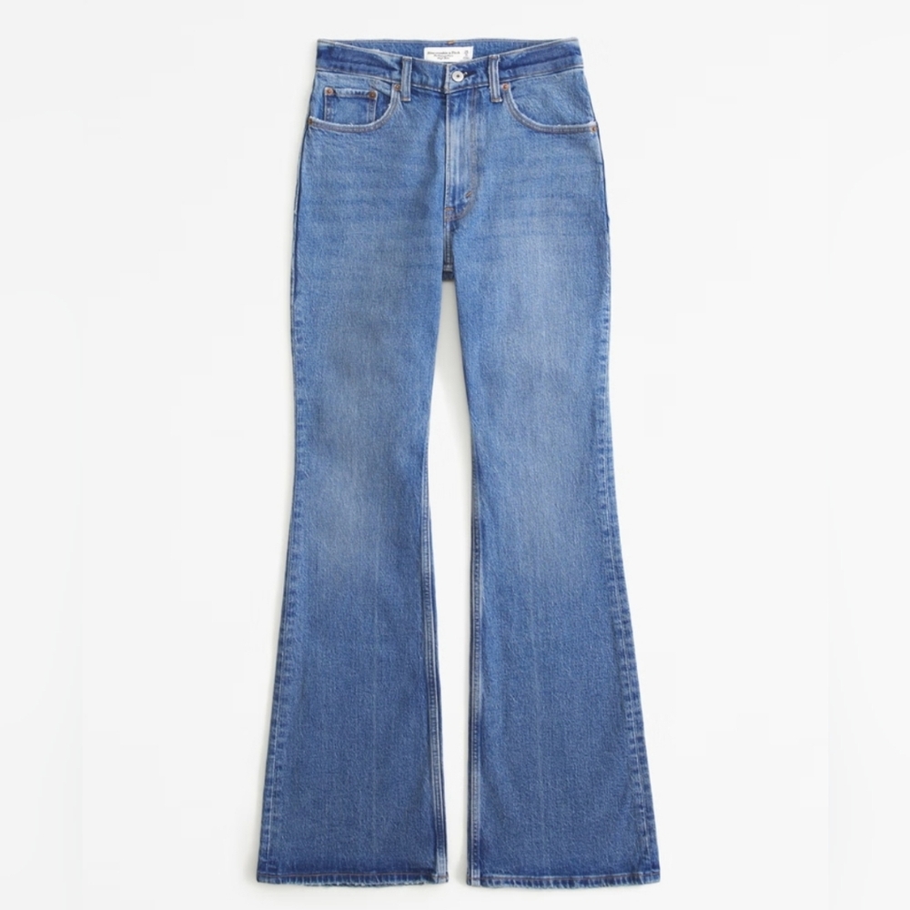 Abercrombie and Fitch 70s Vintage Flare Ultra High-rise Jeans - 6s - Short